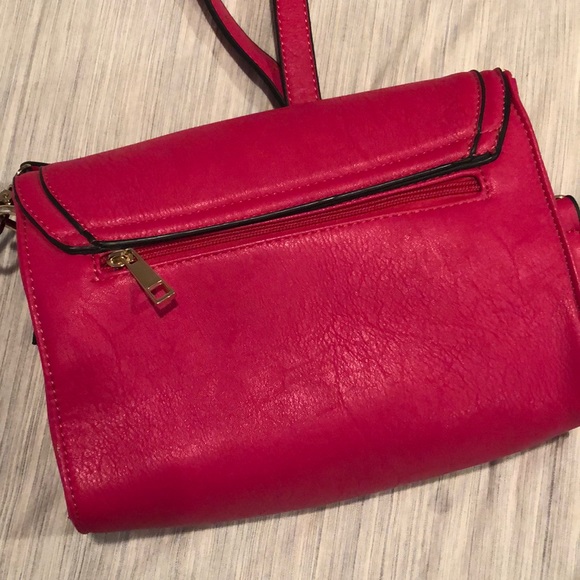 Pink Purse - Picture 4 of 8